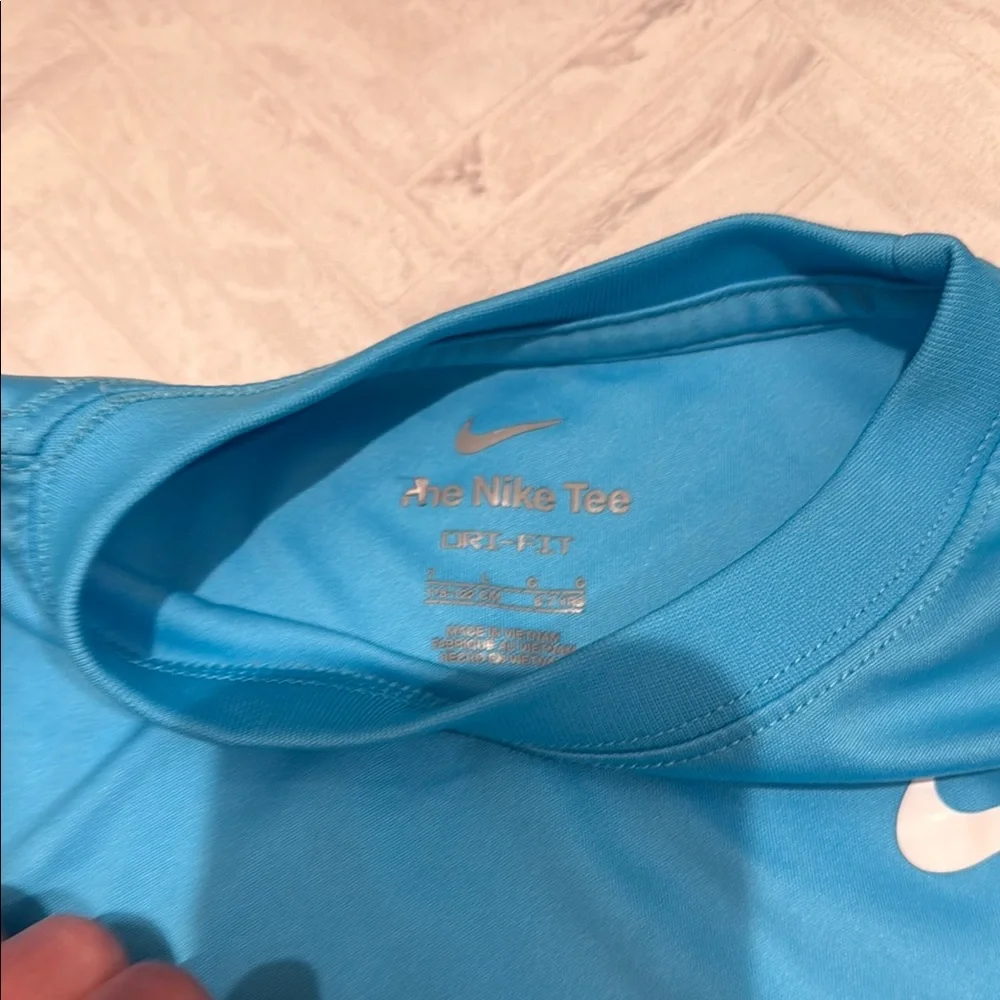 Nike Blue T-Shirt and Black Shorts Set, size kids 7 - Picture 7 of 9